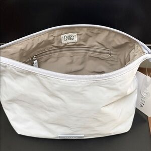 Athleta all about medium cosmetic bag travel makeup pouch nwt light blue new